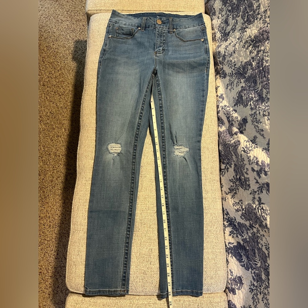 Seven7 Women's Distressed Blue Skinny Jeans